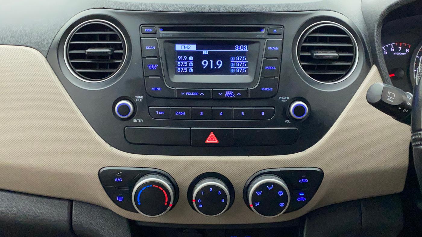 2014 Hyundai Grand i10 ASTA AT 1.2 KAPPA VTVT, Petrol, Automatic, 52,129 km, Air Conditioner