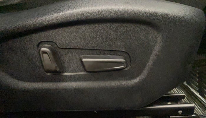 2018 Hyundai Creta SX (O) 1.6 PETROL, Petrol, Manual, 27,420 km, Driver Side Adjustment Panel