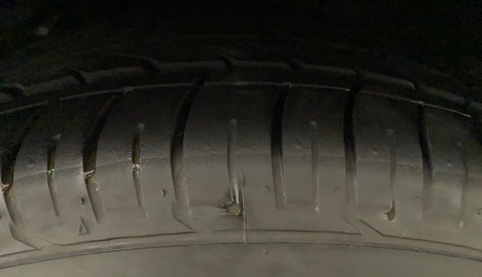2018 Hyundai Creta SX (O) 1.6 PETROL, Petrol, Manual, 27,420 km, Left Rear Tyre Tread