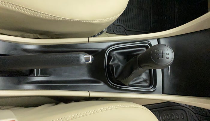 2021 Maruti Ciaz SIGMA 1.5 SHVS MT  PETROL, Petrol, Manual, 11,477 km, Gear Lever