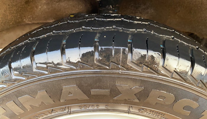 2023 Maruti Eeco 5 STR AC CNG, CNG, Manual, 43,667 km, Left Front Tyre Tread