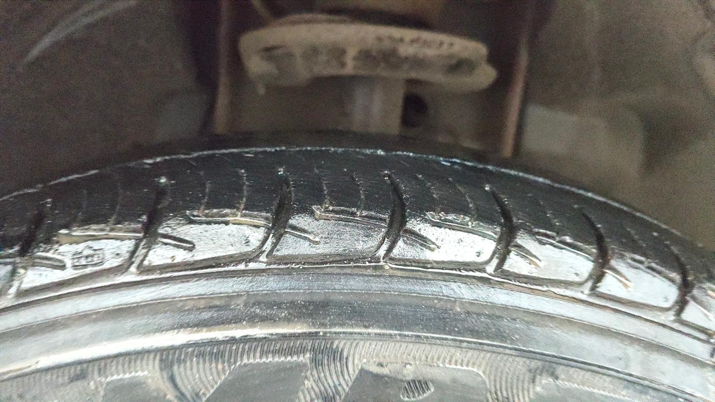 2018 Tata TIGOR XM PETROL, Petrol, Manual, 54,089 km, Right Front Tyre Tread