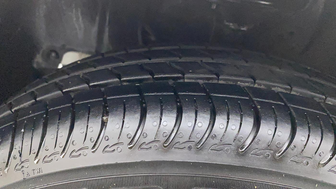 2023 Maruti New Wagon-R VXI 1.0 AMT, Petrol, Automatic, 2,090 km, Left Front Tyre Tread