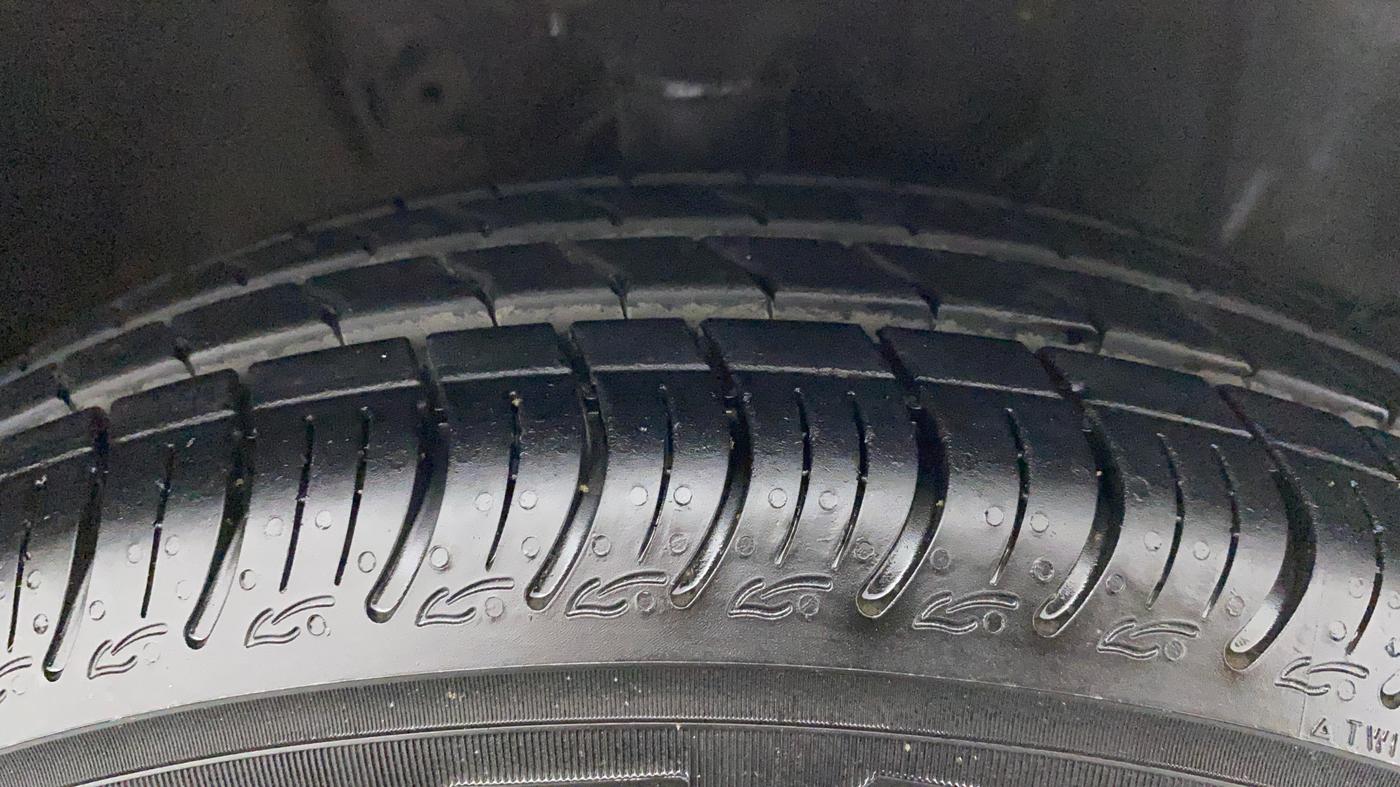 2023 Maruti New Wagon-R VXI 1.0 AMT, Petrol, Automatic, 2,090 km, Right Front Tyre Tread