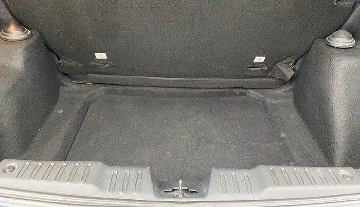 2022 Tata ALTROZ XZ PETROL, Petrol, Manual, 19,775 km, Boot Inside