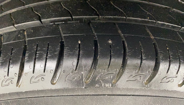 2022 Tata ALTROZ XZ PETROL, Petrol, Manual, 19,775 km, Left Rear Tyre Tread
