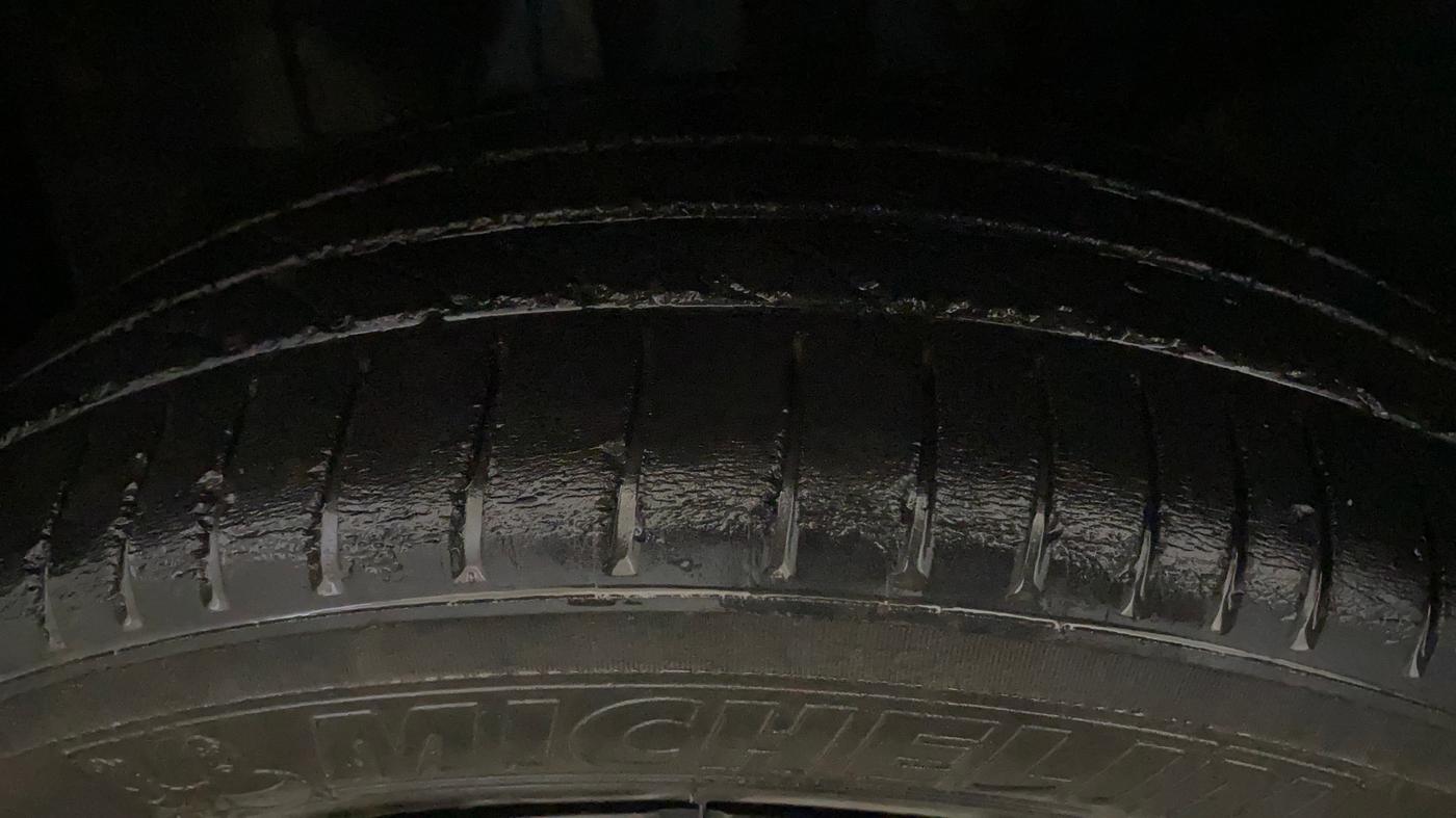 2021 Renault Kiger RXZ MT, CNG, Manual, 22,332 km, Left Front Tyre Tread