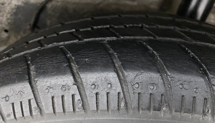 2016 Maruti Celerio VXI (O) AMT, Petrol, Automatic, 36,415 km, Left Rear Tyre Tread