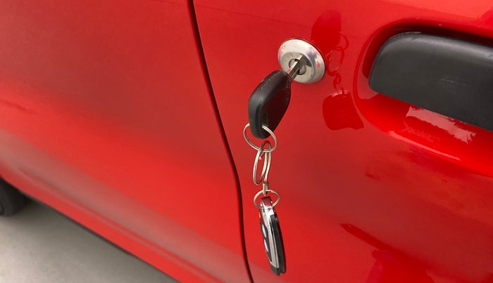 2021 Maruti S PRESSO LXI, Petrol, Manual, 39,640 km, Lock system - Dork lock functional only from remote key