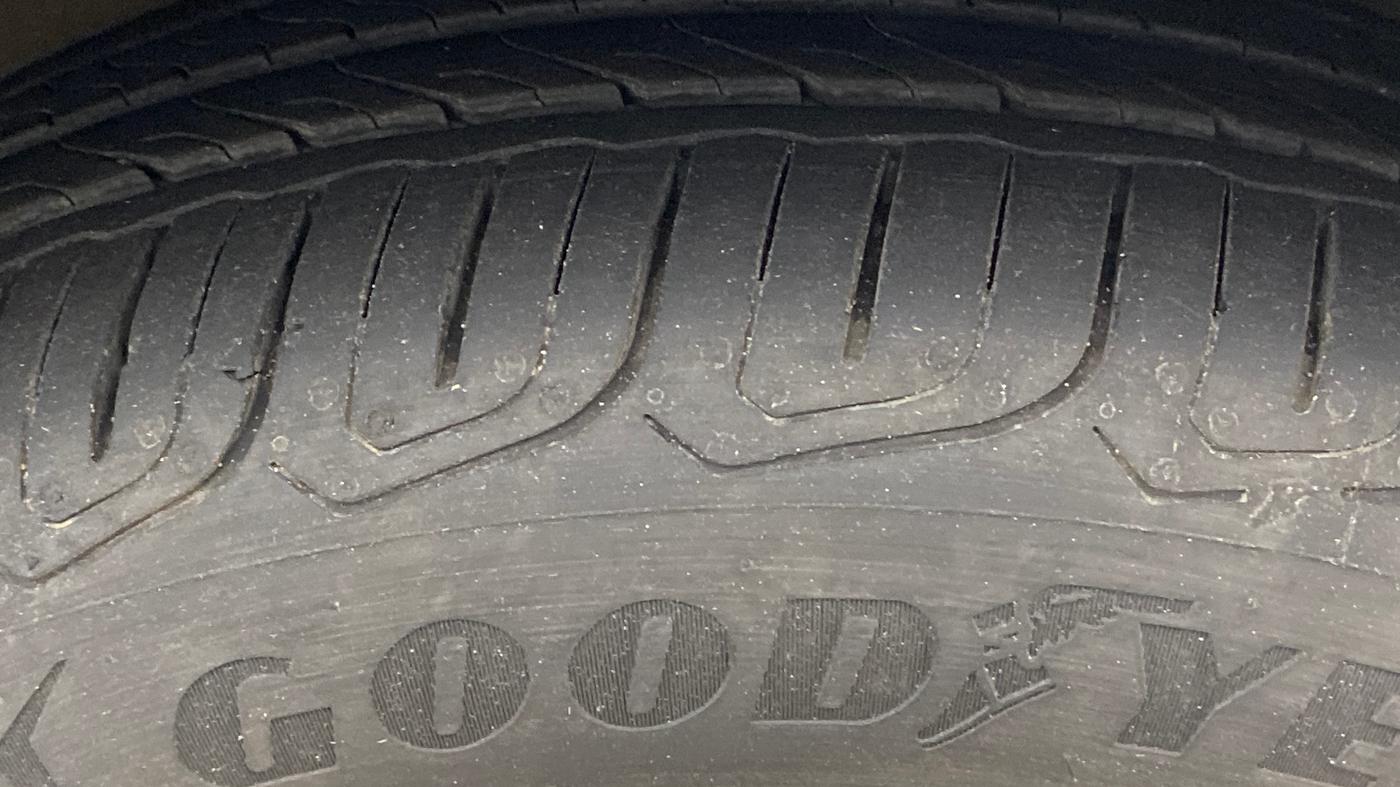 2015 Volkswagen Polo GT TSI AT, Petrol, Automatic, 43,578 km, Right Front Tyre Tread