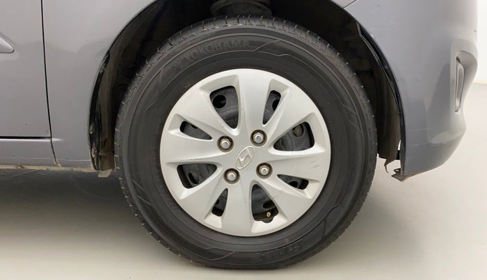 2011 Hyundai i10 SPORTZ 1.2 AT, Petrol, Automatic, 65,381 km, Right Front Wheel