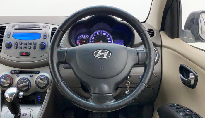 2011 Hyundai i10 SPORTZ 1.2 AT, Petrol, Automatic, 65,381 km, Steering Wheel Close Up