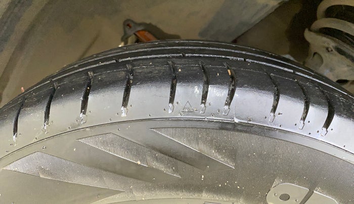 2021 Maruti New Wagon-R LXI CNG (O) 1.0, CNG, Manual, 45,986 km, Left Front Tyre Tread