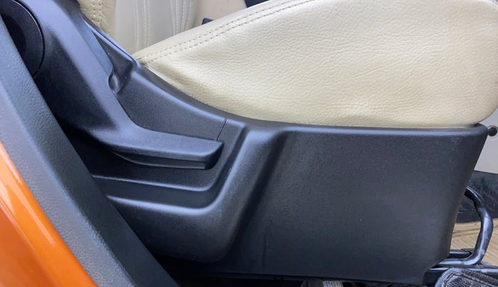 2021 Maruti New Wagon-R LXI CNG (O) 1.0, CNG, Manual, 45,986 km, Driver Side Adjustment Panel