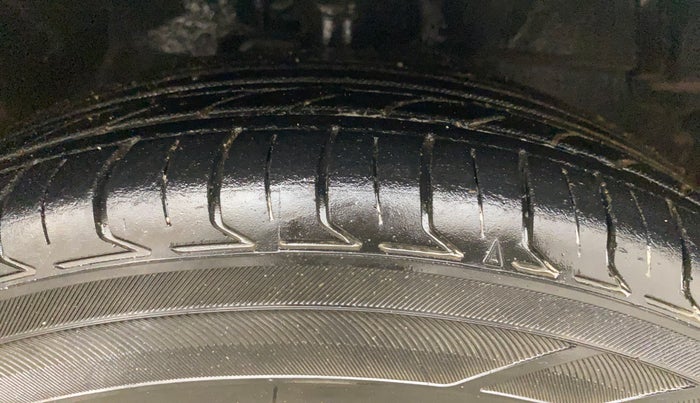 2019 Maruti Celerio ZXI AMT (O), Petrol, Automatic, 76,552 km, Right Front Tyre Tread