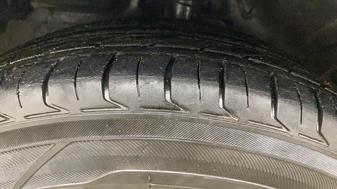 2019 Maruti Celerio ZXI AMT (O), Petrol, Automatic, 76,552 km, Left Front Tyre Tread
