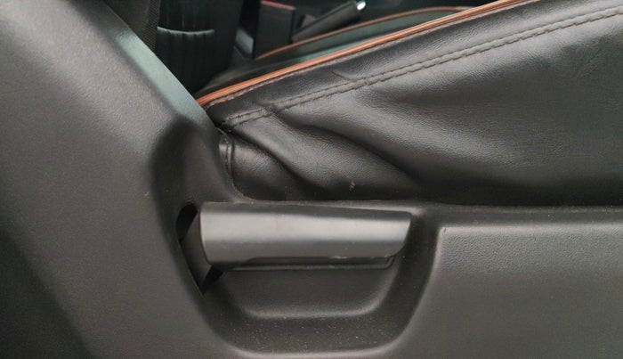 2023 Maruti JIMNY ALPHA ALL GRIP PRO AT, Petrol, Automatic, 16,821 km, Driver Side Adjustment Panel