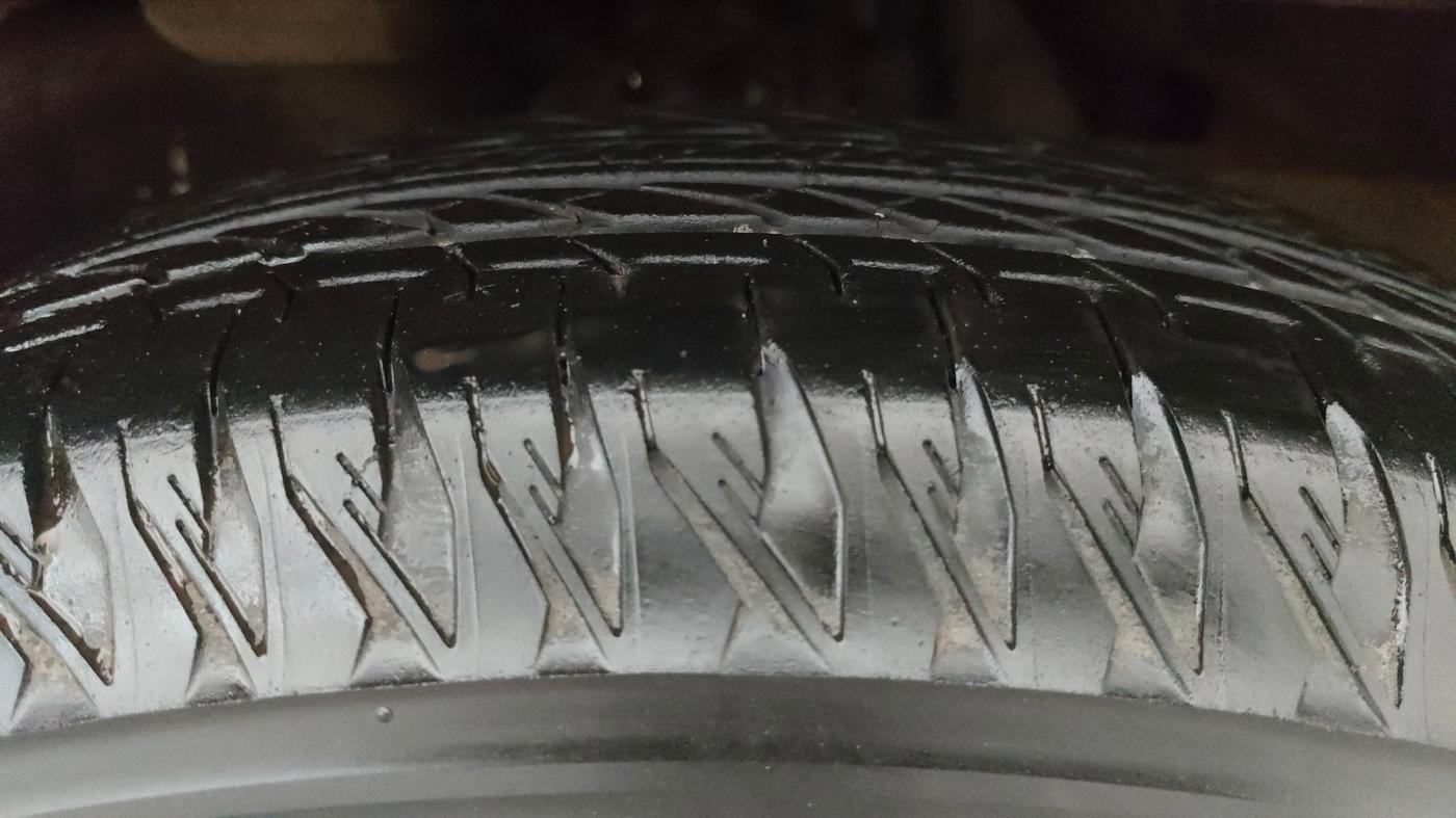 2023 Maruti JIMNY ALPHA ALL GRIP PRO AT, Petrol, Automatic, 16,821 km, Left Rear Tyre Tread