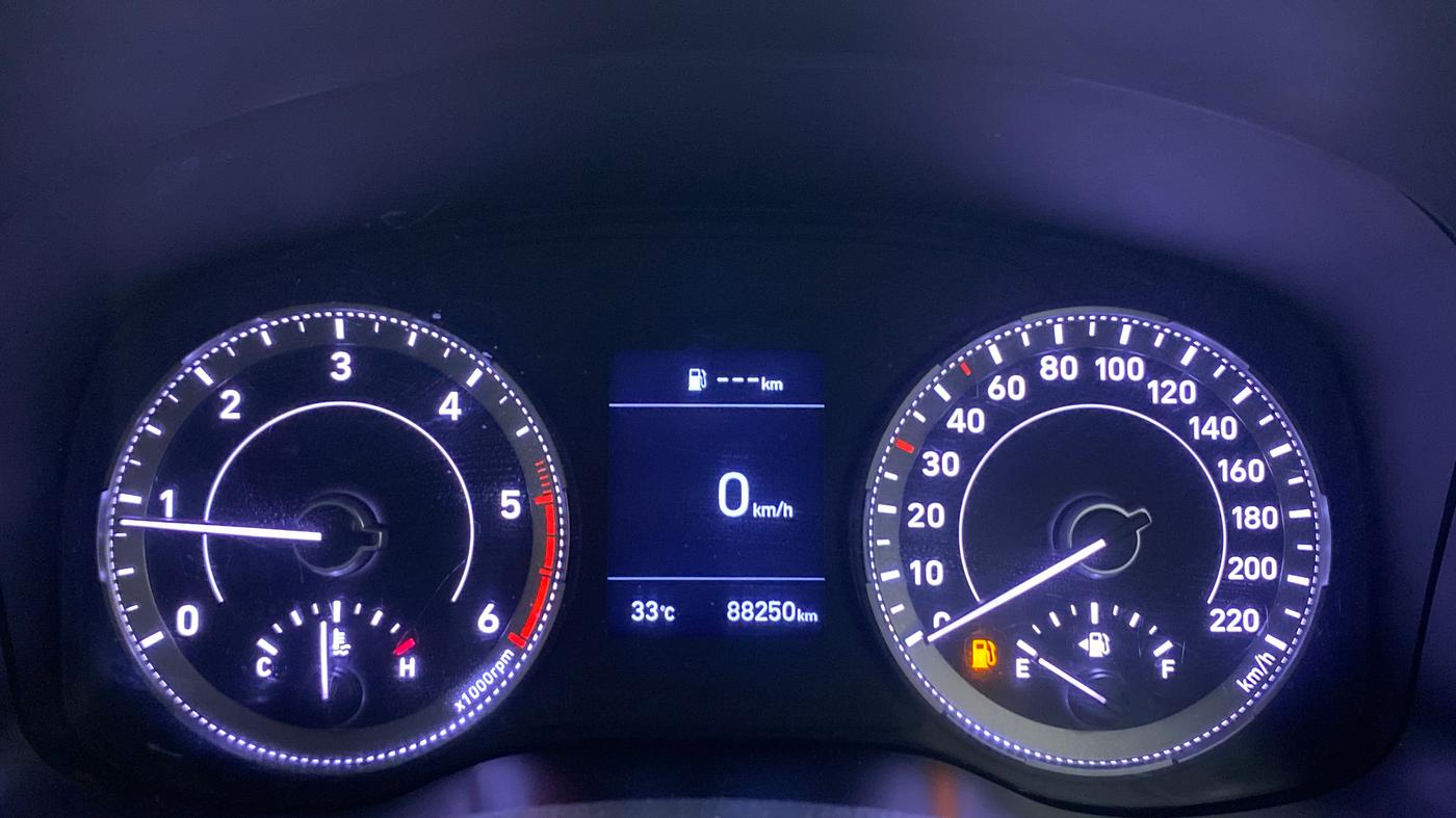2019 Hyundai VENUE SX(O) 1.4 CRDI, Diesel, Manual, 88,249 km, Odometer Image