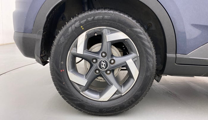 2019 Hyundai VENUE SX(O) 1.4 CRDI, Diesel, Manual, 88,249 km, Right Rear Wheel