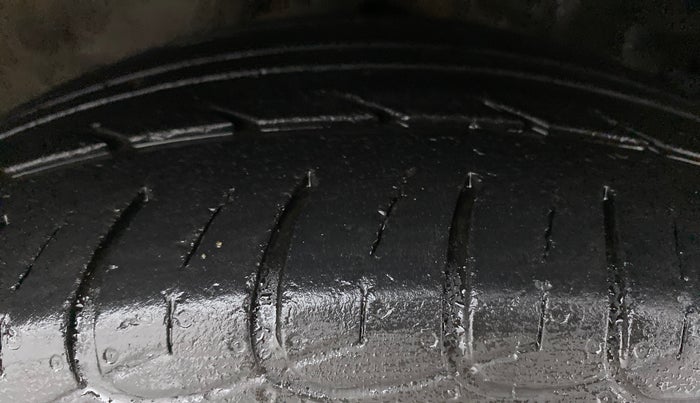 2017 Honda WR-V 1.2L I-VTEC VX MT, Petrol, Manual, 80,748 km, Right Front Tyre Tread