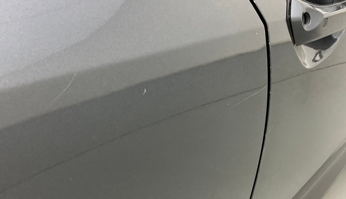 2020 Tata ALTROZ XZ DIESEL, Diesel, Manual, 71,402 km, Right rear door - Minor scratches