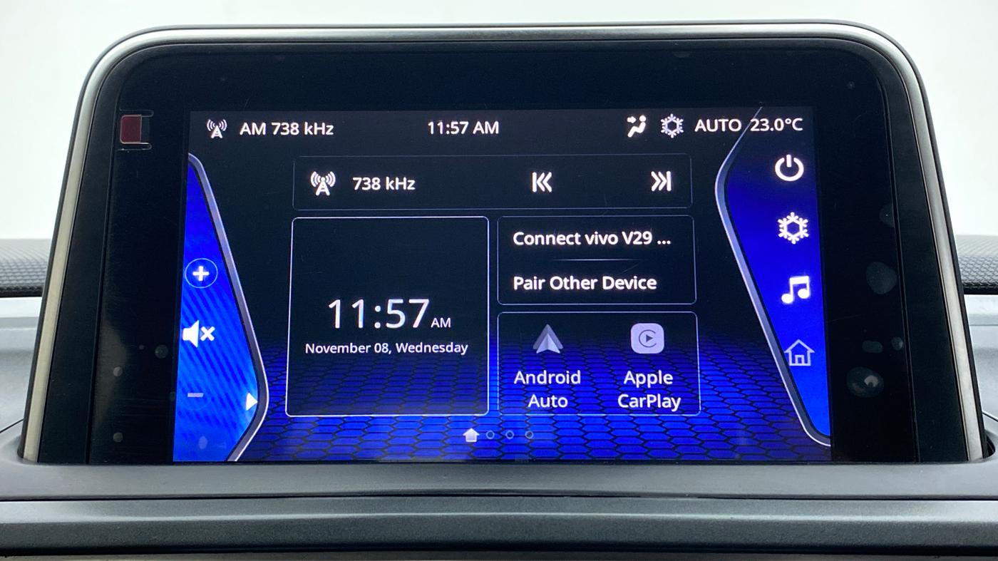 2020 Tata ALTROZ XZ DIESEL, Diesel, Manual, 71,402 km, Apple CarPlay and Android Auto