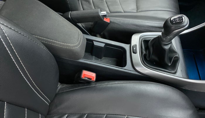2020 Tata ALTROZ XZ DIESEL, Diesel, Manual, 71,402 km, Gear Lever