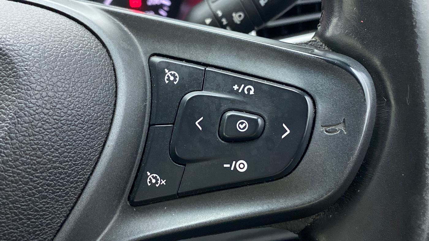 2020 Tata ALTROZ XZ DIESEL, Diesel, Manual, 71,402 km, Adaptive Cruise Control