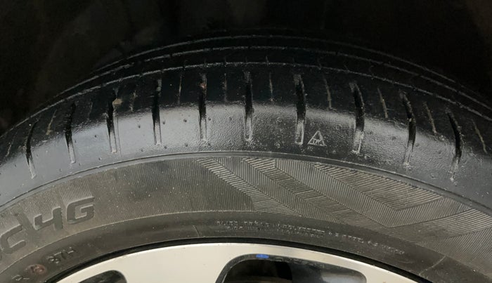 2018 Maruti Baleno ALPHA CVT PETROL 1.2, Petrol, Automatic, 25,622 km, Left Front Tyre Tread