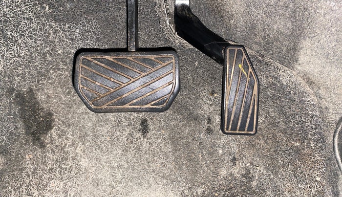 2016 Maruti Wagon R 1.0 VXI AMT, Petrol, Automatic, 41,228 km, Pedals