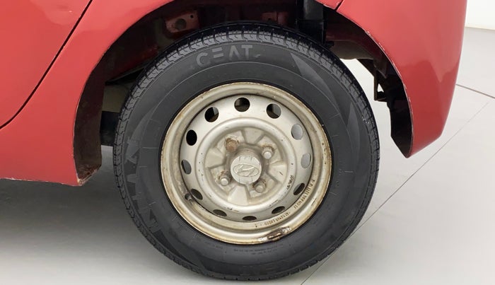 2012 Hyundai Eon ERA +, Petrol, Manual, 1,05,830 km, Left Rear Wheel