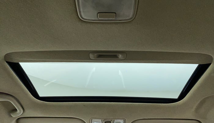 2017 Hyundai Verna 1.6 SX (O) CRDI MT, Diesel, Manual, 54,327 km, Moonroof/ Sunroof