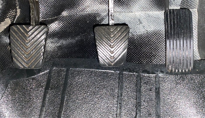 2017 Hyundai Verna 1.6 SX (O) CRDI MT, Diesel, Manual, 54,327 km, Pedals