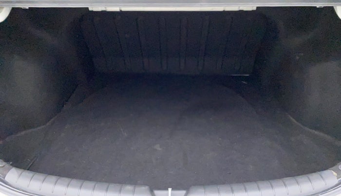 2017 Hyundai Verna 1.6 SX (O) CRDI MT, Diesel, Manual, 54,327 km, Boot Inside