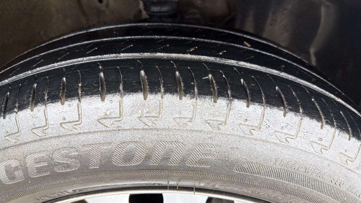 2023 Maruti IGNIS SIGMA 1.2, Petrol, Manual, 47,438 km, Right Front Tyre Tread