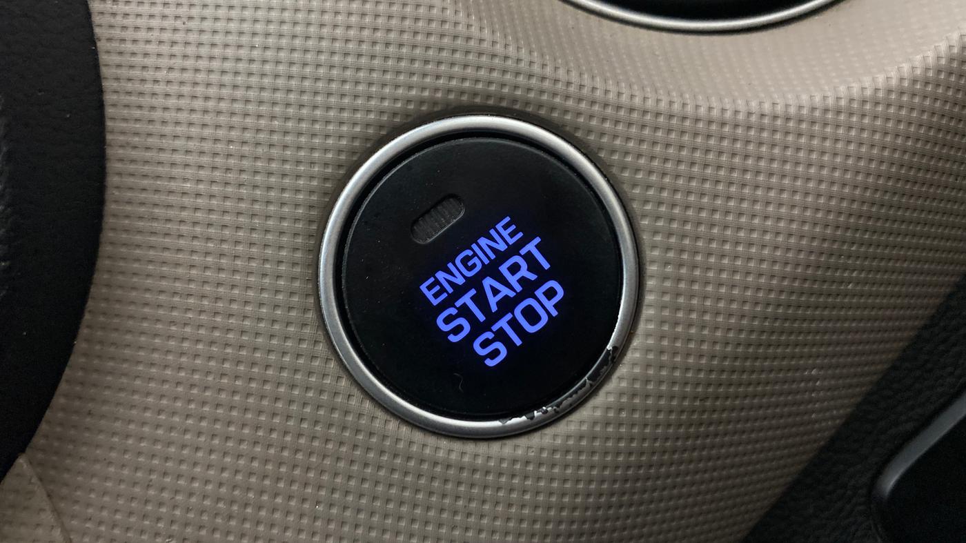 2015 Hyundai Grand i10 ASTA 1.2 KAPPA VTVT, Petrol, Manual, 71,781 km, Keyless Start/ Stop Button