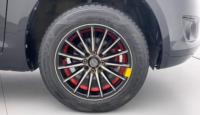 2013 Maruti Swift VXI, Petrol, Manual, 85,750 km, Right Front Wheel