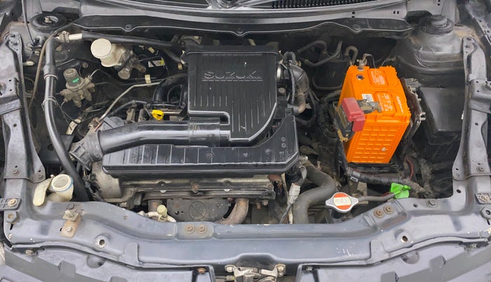 2013 Maruti Swift VXI, Petrol, Manual, 85,750 km, Open Bonet