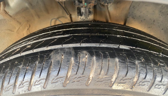 2021 Hyundai VENUE SX PLUS 1.0 TURBO DCT, Petrol, Automatic, 25,775 km, Right Front Tyre Tread