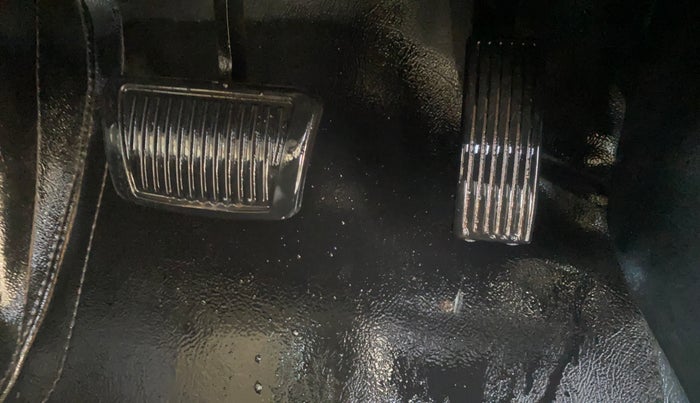 2021 Hyundai VENUE SX PLUS 1.0 TURBO DCT, Petrol, Automatic, 25,775 km, Pedals