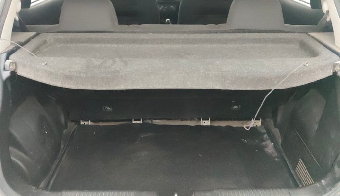 2019 Maruti Swift VXI, Petrol, Manual, 1,05,798 km, Boot Inside