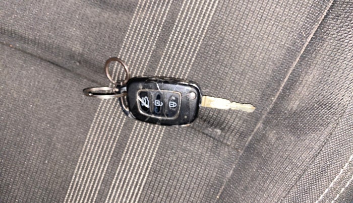 2021 Hyundai VENUE SX 1.0 TURBO, Petrol, Manual, 65,283 km, Key Close Up