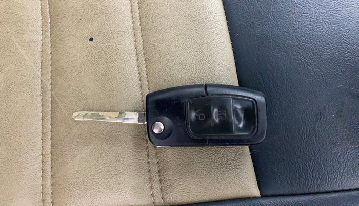 2014 Ford Ecosport TITANIUM 1.5L PETROL, Petrol, Manual, 1,18,961 km, Key Close Up