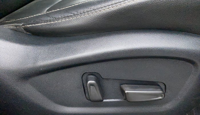 2018 Hyundai Creta SX (O) 1.6 PETROL, Petrol, Manual, 23,591 km, Driver Side Adjustment Panel