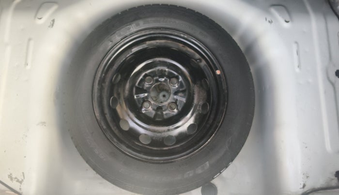 2018 Hyundai Eon MAGNA +, Petrol, Manual, 53,187 km, Spare Tyre