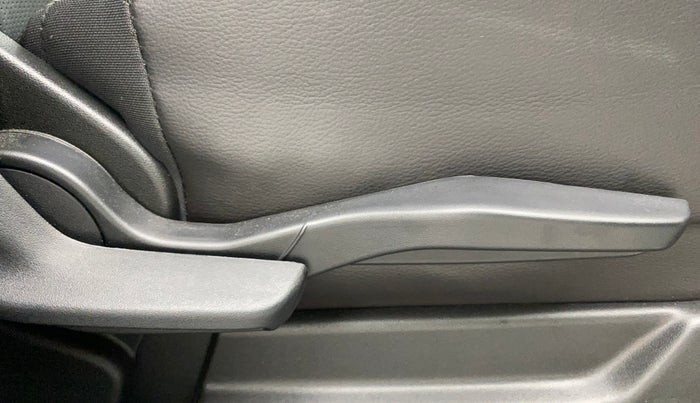 2022 Maruti XL6 ALPHA PLUS MT, Petrol, Manual, 29,112 km, Driver Side Adjustment Panel