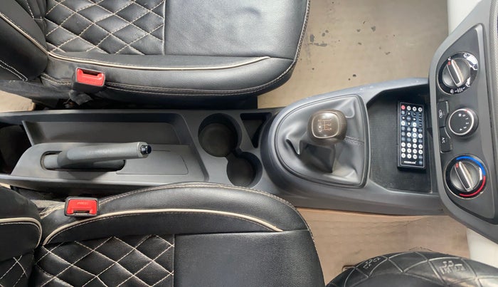 2022 Hyundai GRAND I10 NIOS ERA 1.2 KAPPA VTVT, Petrol, Manual, 58,830 km, Gear Lever