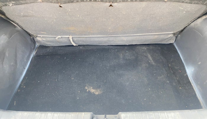 2022 Hyundai GRAND I10 NIOS ERA 1.2 KAPPA VTVT, Petrol, Manual, 58,830 km, Boot Inside