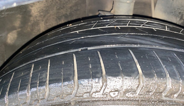 2025 Hyundai NEW I20 ASTA 1.2 MT, Petrol, Manual, 49,110 km, Right Front Tyre Tread